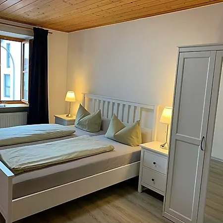 & Zum Zacherwirt Guest house Hengersberg